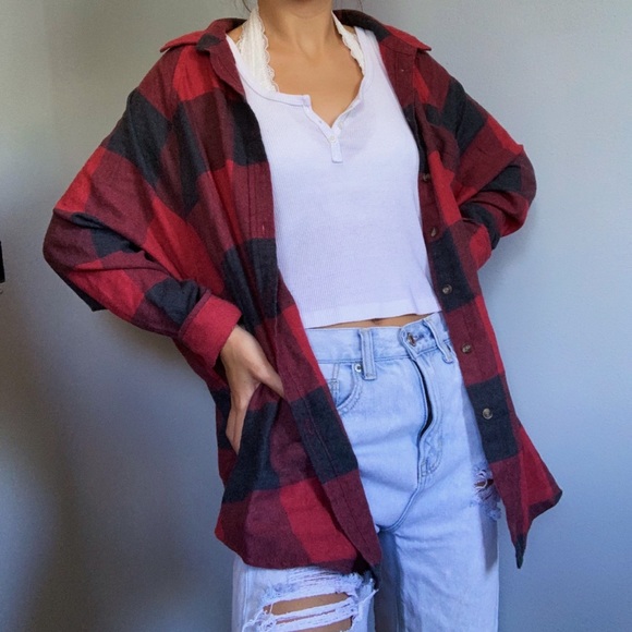 American Eagle Outfitters Tops - AE “oversized” flannel